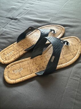 Chaps Black and Tan Cork-Style Thong Sandals